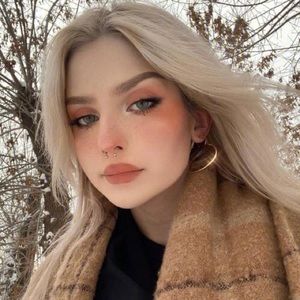 Meet your Posher, Aimee